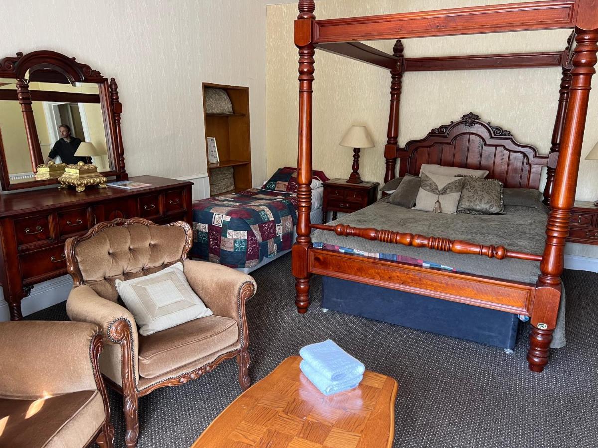 Strathpeffer Hotel Экстерьер фото